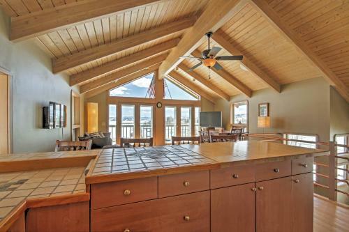 Lakeside Home With Deck And Views, 7 Miles To Rmnp!