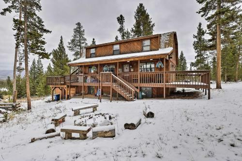 Dog-friendly Cabin Situated 2 Miles To Lake Granby