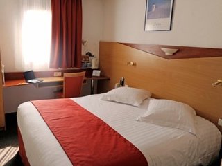 Hotel Kyriad Nice Centre Port
