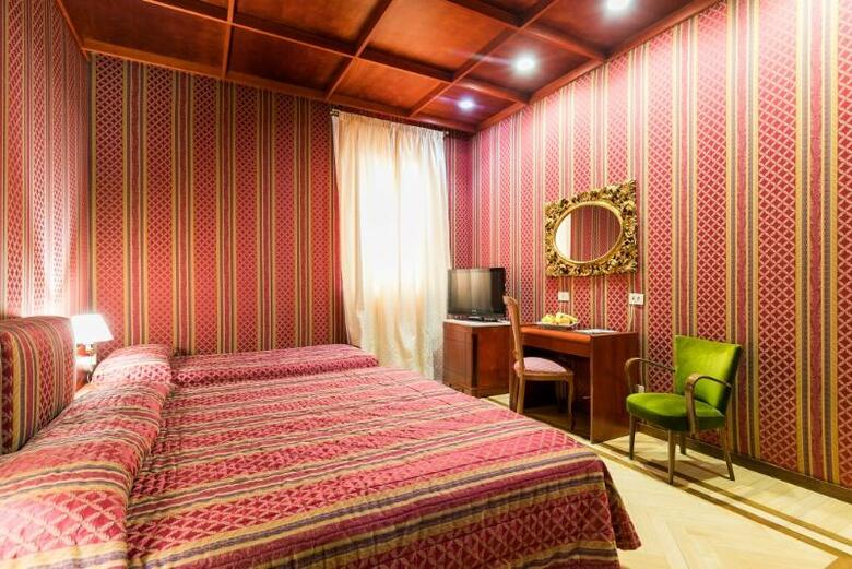 Hotel Galles