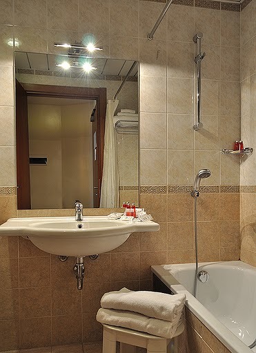 Hotel Re