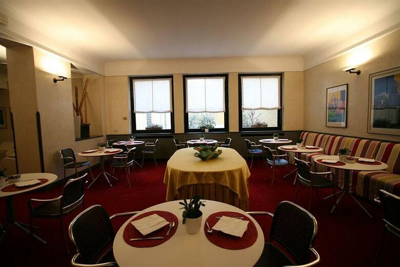 Club Hotel Milan(.)