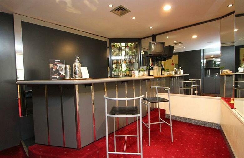 Club Hotel Milan(.)