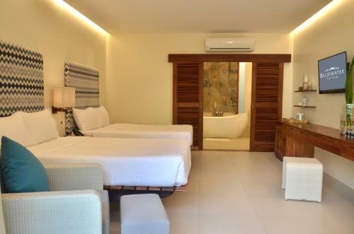 Hotel Maribago Bluewater Beach Resort
