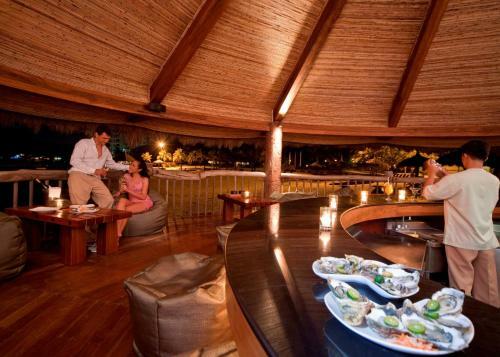 Hotel Maribago Bluewater Beach Resort