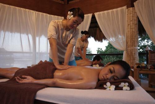 Hotel Maribago Bluewater Beach Resort