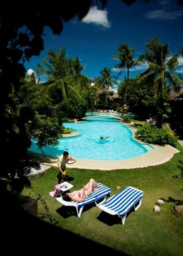 Hotel Maribago Bluewater Beach Resort