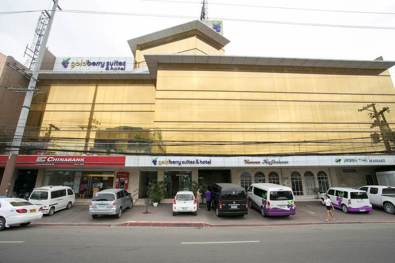 Goldberry Suites And Hotel