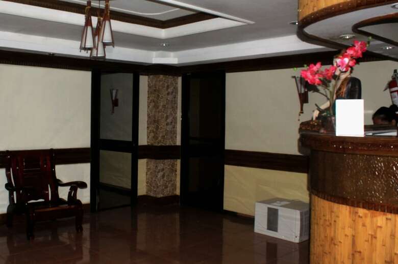 Goldberry Suites And Hotel