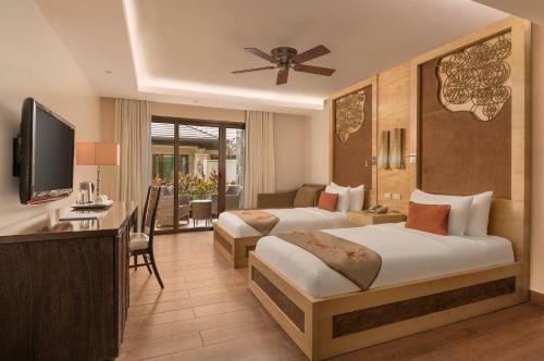 Hotel Crimson Beach Resort & Spa - Mactan Island, Cebu