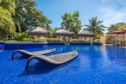 Hotel Crimson Beach Resort & Spa - Mactan Island, Cebu