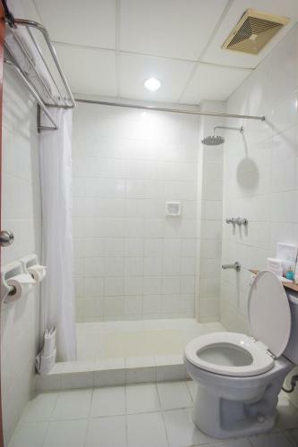 Hotel Microtel By Wyndham Sto. Tomas