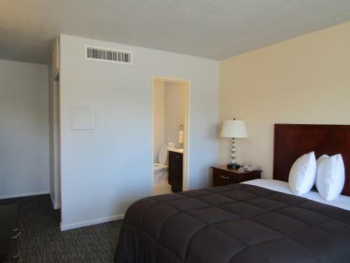 Hotel Greeley University Inn/ Greeley Inn