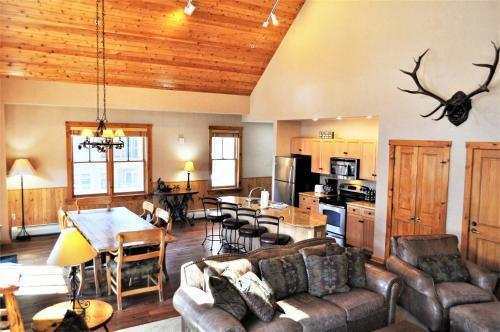 Holiday Home Buffalo Lodge Blcd