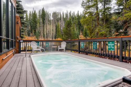 Key Condo #2957
