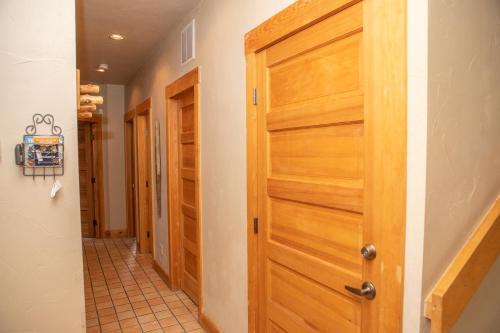 Apartamento 13 Cabin In The Pines Townhouse