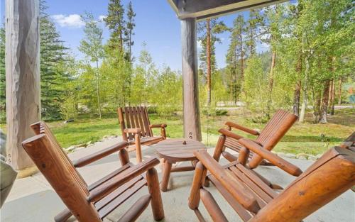 Apartamento 8750 Trappers Crossing Condo