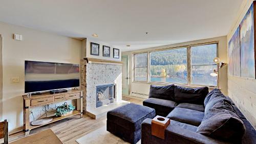 Lakeshore 1535