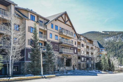 Red Hawk Lodge 2281