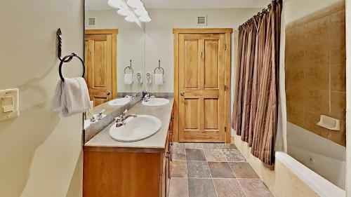 Red Hawk Lodge 2281