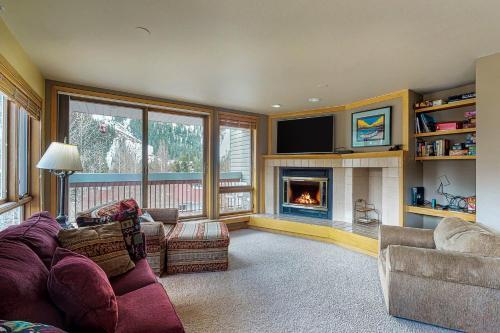 Liftside Condominiums 301