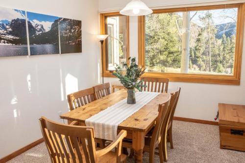 1622 Quicksilver Townhouse