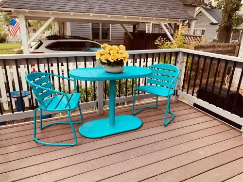 Cozy Bungalow In Downtown Loveland With Free Bikes!