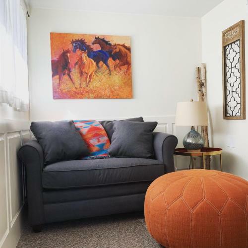 Cozy Bungalow In Downtown Loveland With Free Bikes!