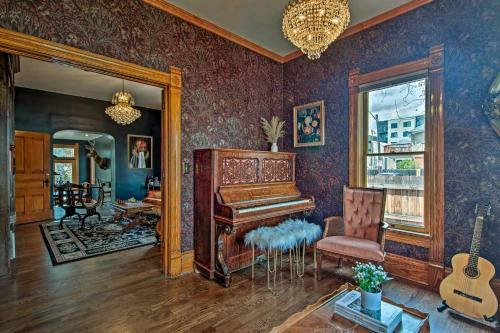 Historic Downtown Loveland Home With Private Patio!
