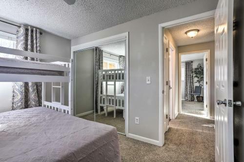 Duplex With Private Yard, 3 Mi To Dtwn Loveland