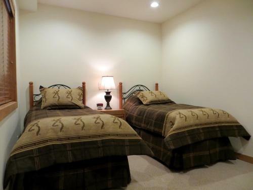 Crested Mtn North #l1 (Condos And Townhomes)