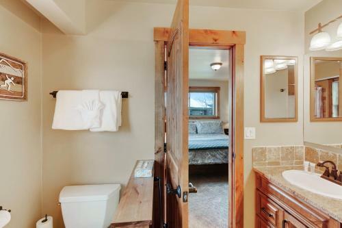 Breezy?s Mountain View Hideaway