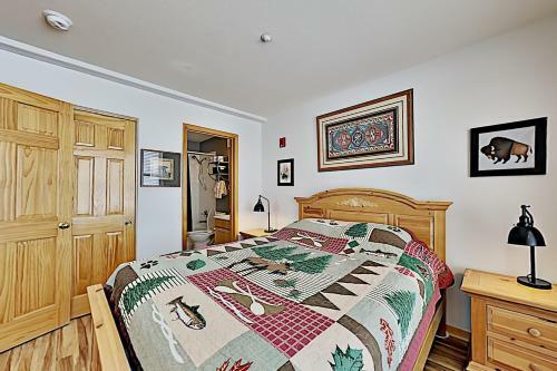 Apartamento Prospector Village Building 104 Unit 108 Condo