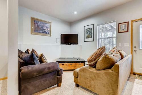 300 Lodgepole By Book By Owner