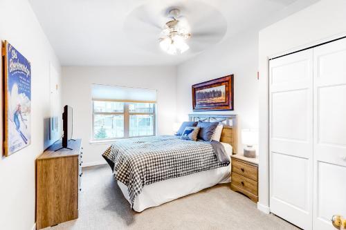 Prospector Village 105