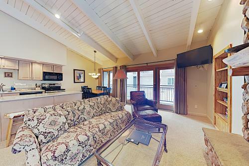 Timberline Condominiums 3 Bedroom Plus Loft Unit D3e