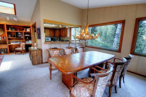 1068 Faraway Home