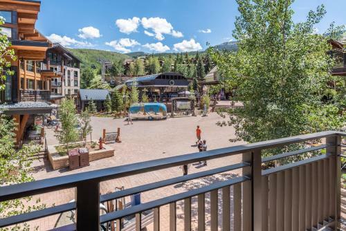 Apartamento 90 Carriage Way #3312 (203160-9297) Condo