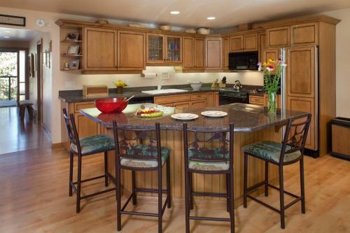 Hotel Shadowbrook, A Destination By Hyatt Residence