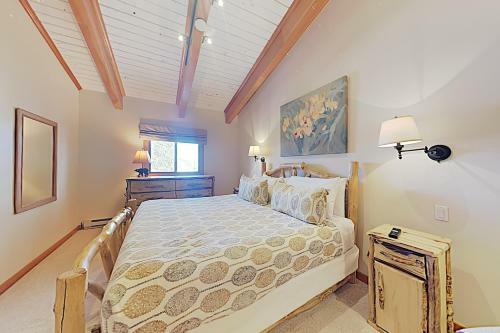 Timberline Condominiums 2 Bedroom Loft 3 Bath Unit C3d