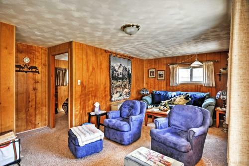 South Fork Log Cabin With Beautiful Mountain Views!