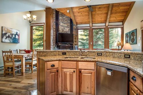Lodge A At Steamboat II