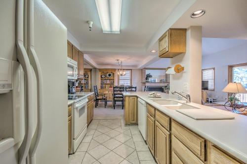 Torian Plum Plaza 507
