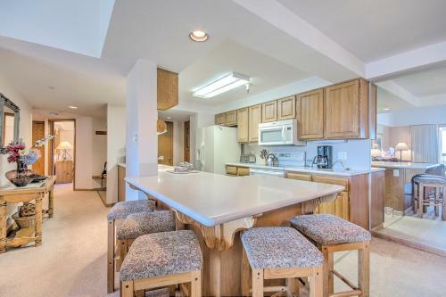 Torian Plum Plaza 507