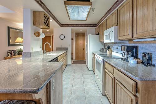 Torian Plum Plaza 507