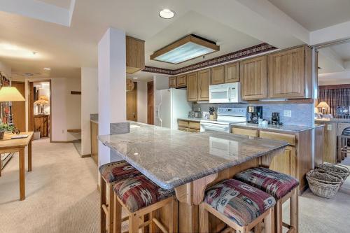 Torian Plum Plaza 507