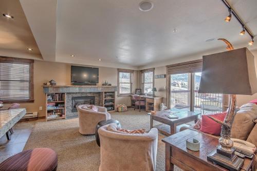 Torian Plum Plaza 507