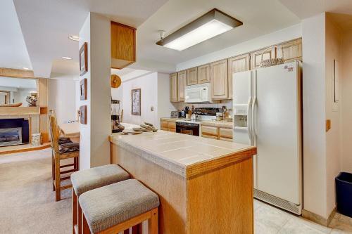 Torian Plum Plaza 507