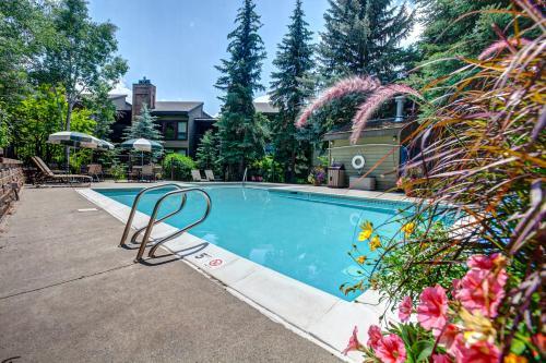 The Lodge F At Steamboat