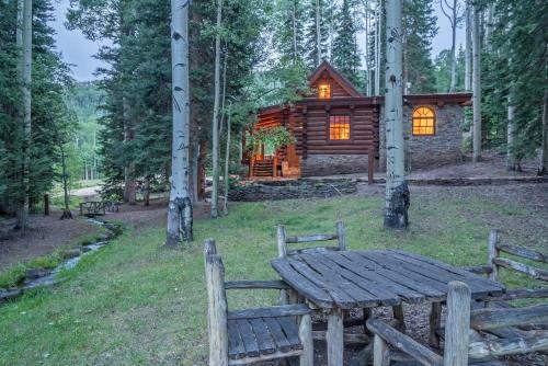 Yellow Brick Cabin By Exceptional Stays